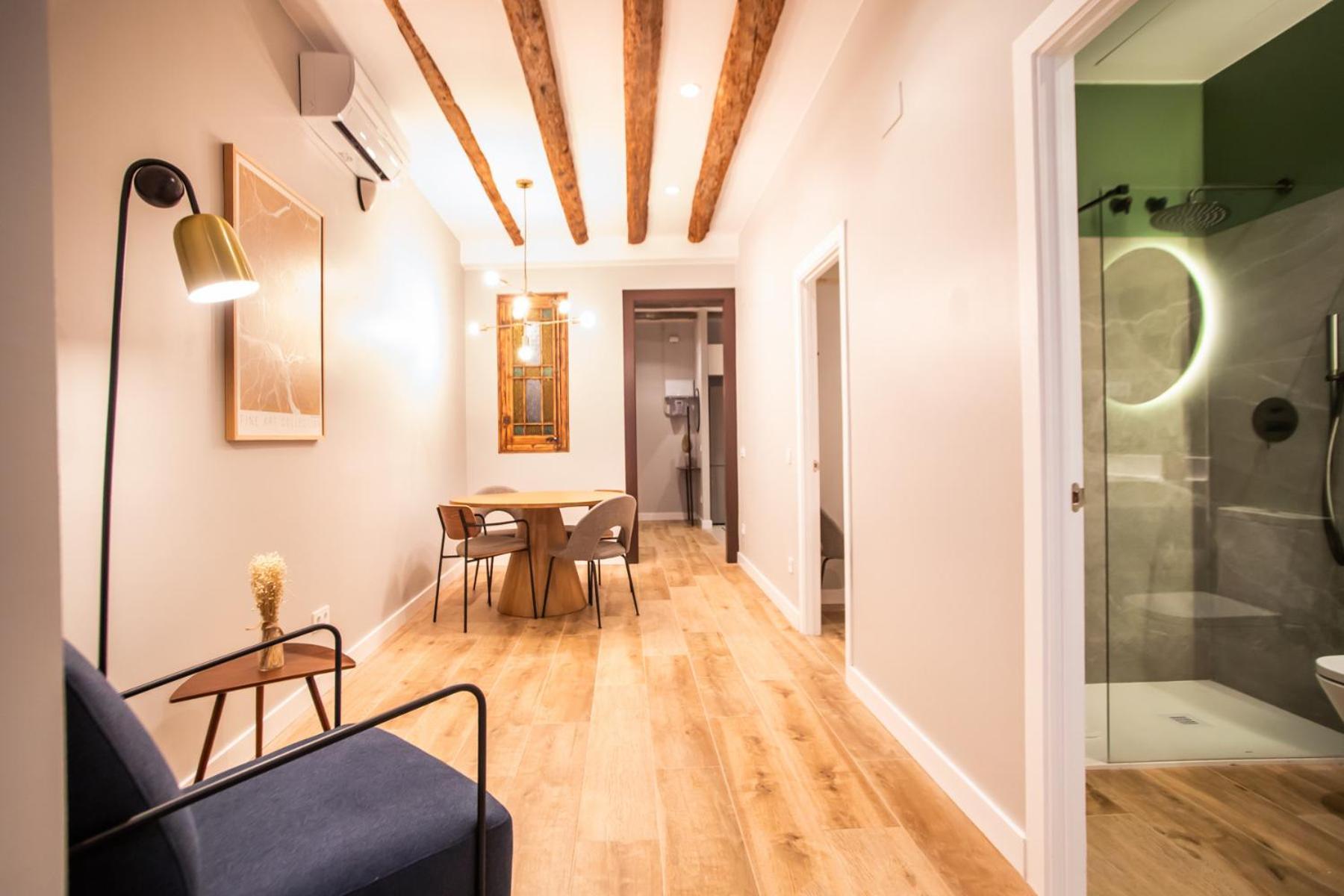 P3mal1076- Beautiful 2br Newly Refurbished Apartamento *