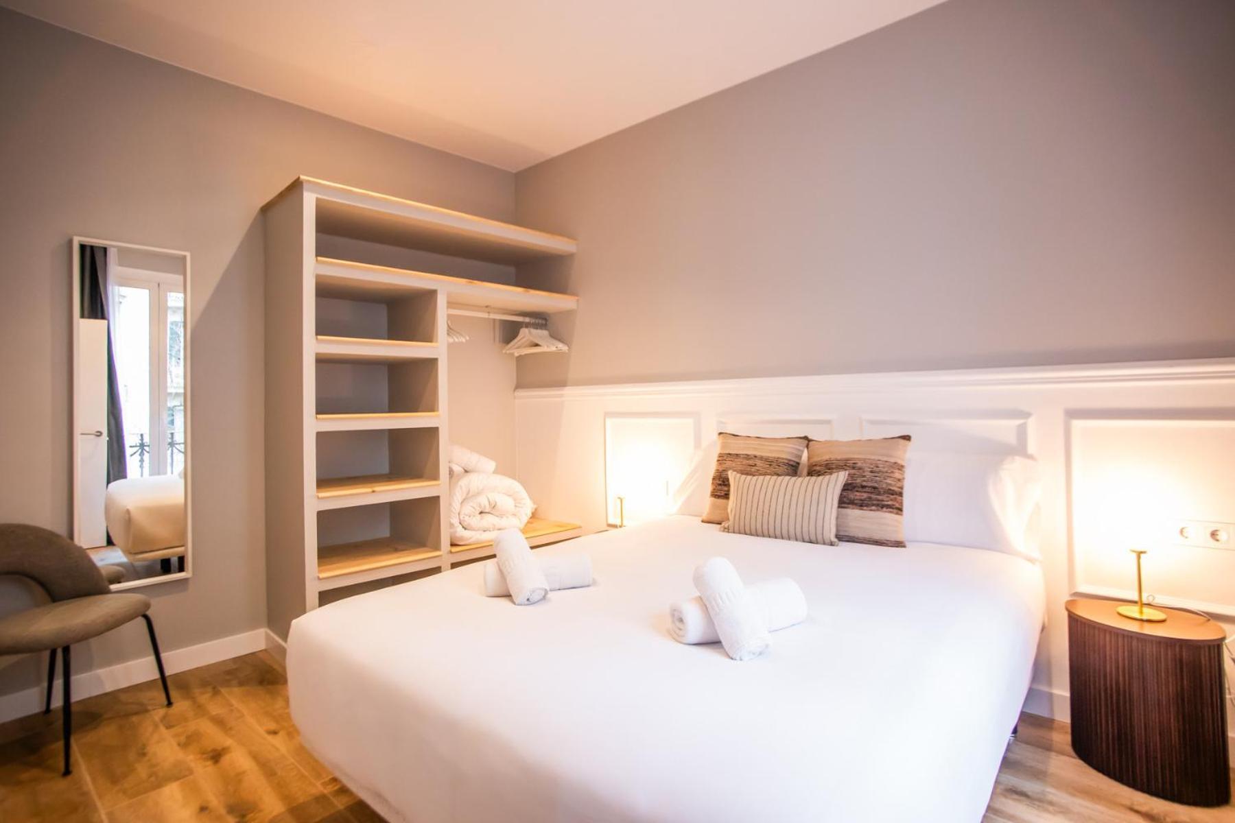 P3mal1076- Beautiful 2br Newly Refurbished Apartamento